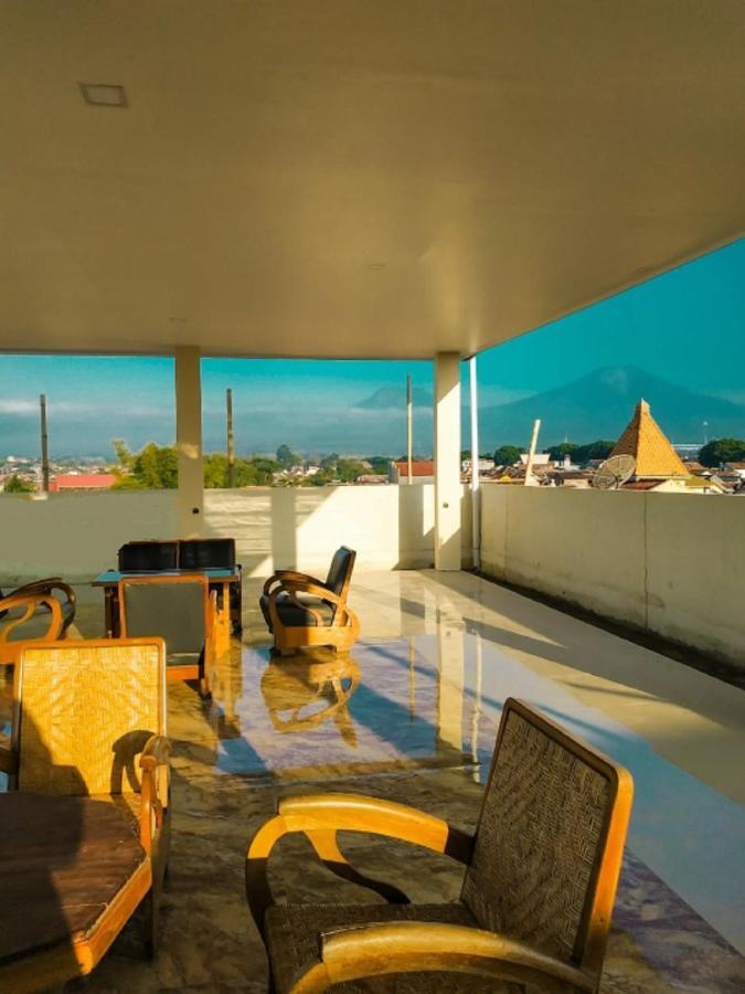 Bluefire Homestay Syariah 外南梦 外观 照片